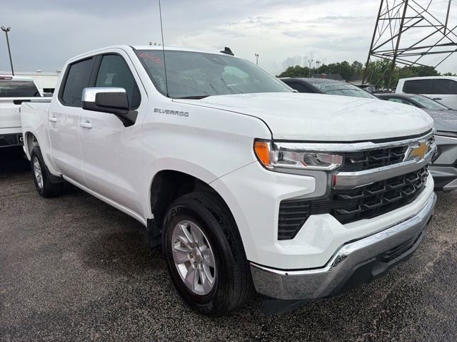 2025 Chevrolet Silverado 1500's photo