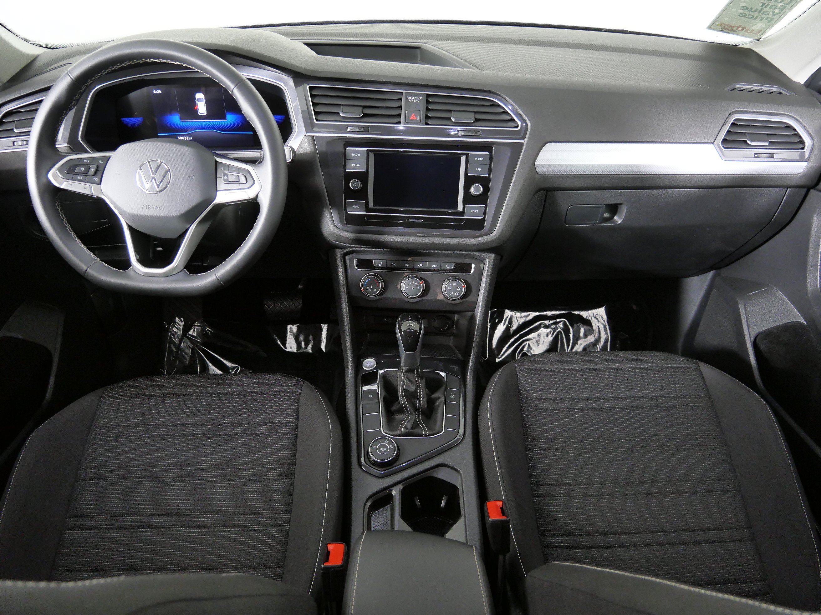 Used 2024 Silver Volkswagen S image 10