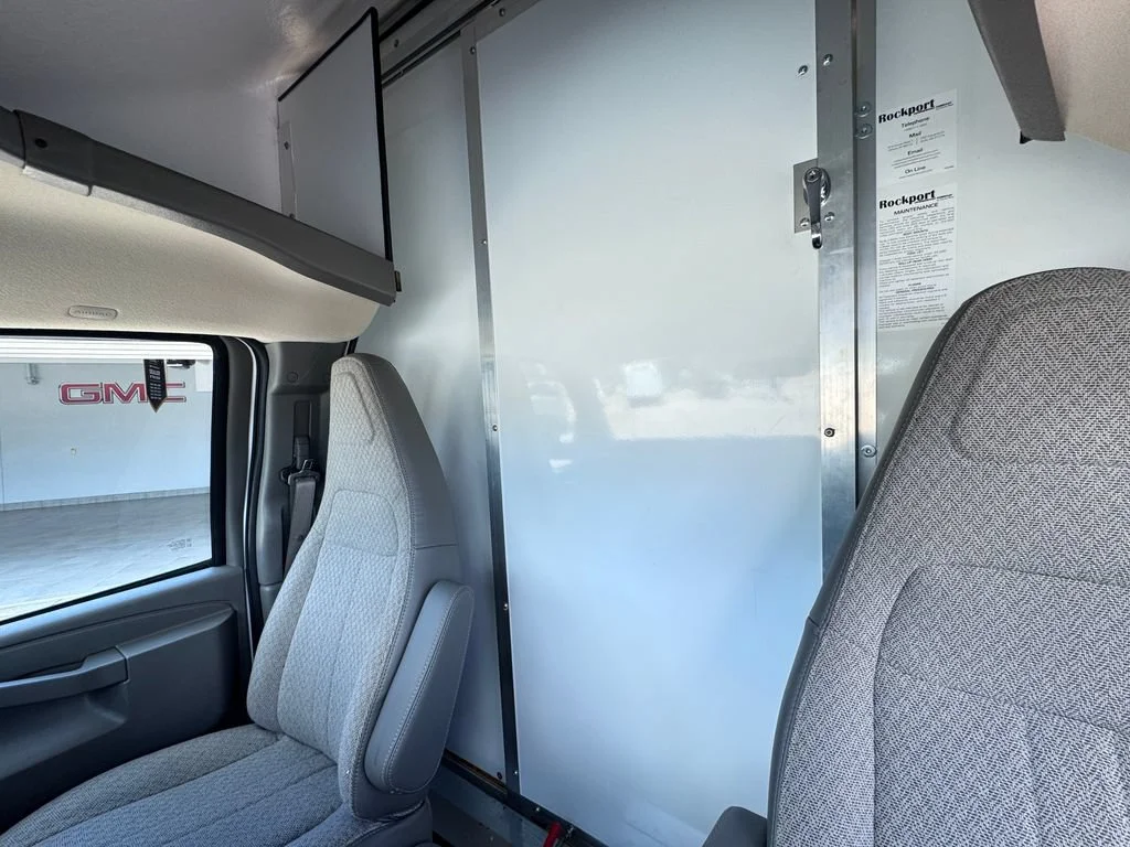 Used 2025 Summit White Chevrolet Work Van image 10