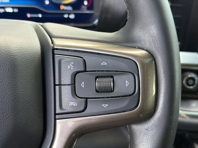 Used 2024 Black Chevrolet High Country image 25