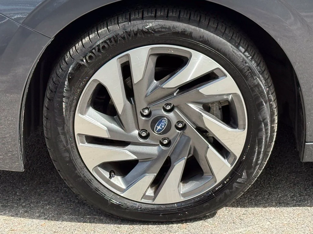 Used 2025 Magnetite Gray Metallic Subaru Limited image 6