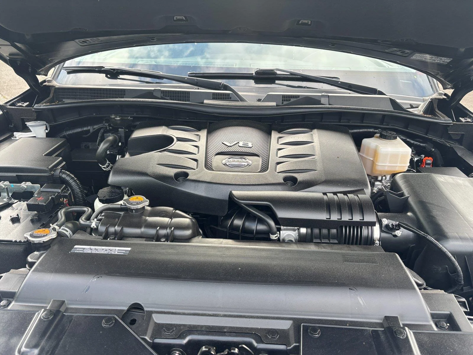 Used 2024 Super Black Nissan Platinum image 9