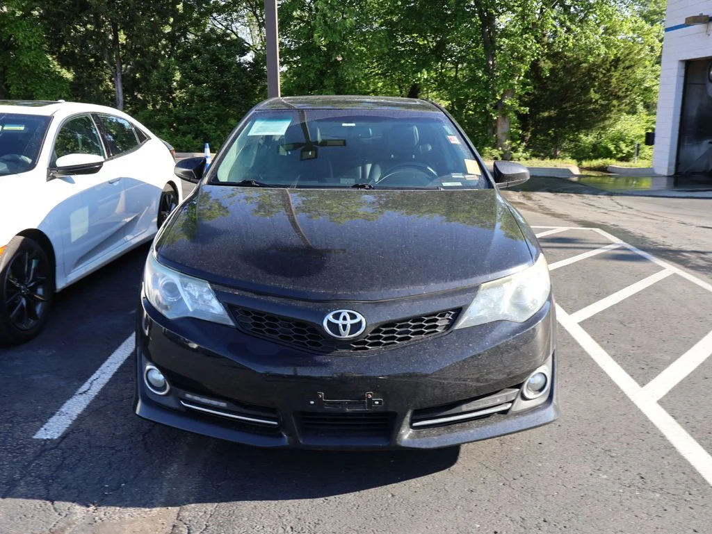 Used 2013 Toyota Camry SE with VIN 4T1BF1FKXDU272409 for sale in Kansas City