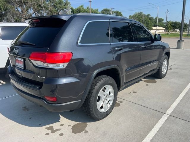 Used 2015 Gray Jeep Laredo image 5