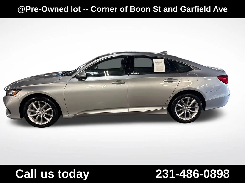 Used 2021  Honda LX image 2