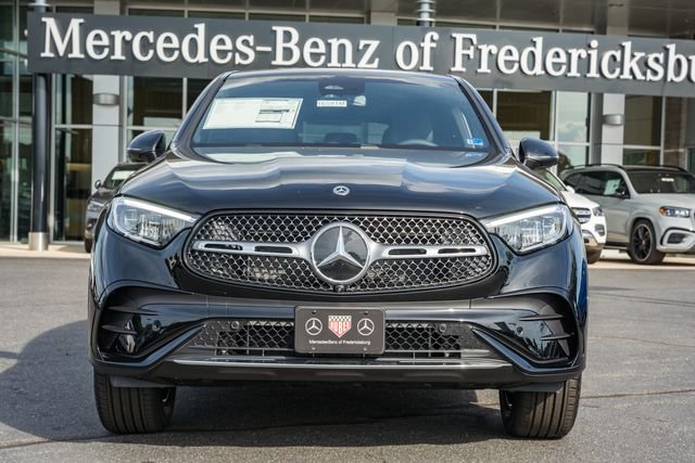 New 2027 Black Mercedes-Benz GLC 300 Coupe image 2