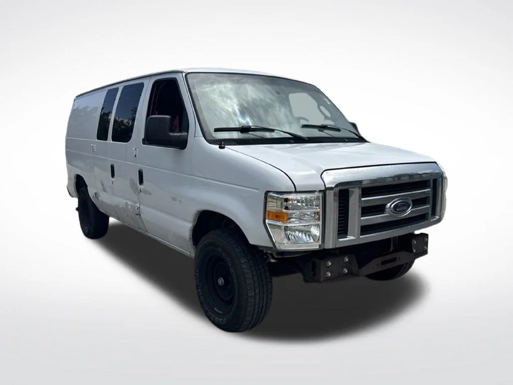 Used 2008 Ford E-Series Econoline Van Commercial with VIN 1FTNE24W38DA88614 for sale in Fort Pierce, FL