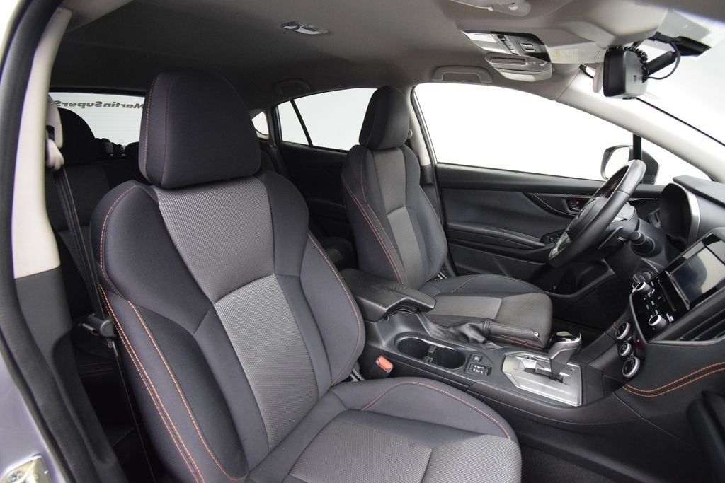 Used 2022 Ice Silver Metallic Subaru Premium image 16