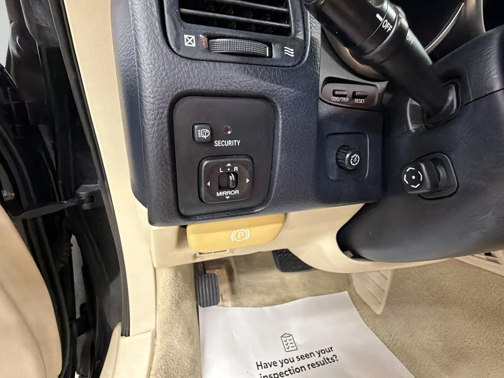 Used 2004 Black Lexus 430 image 36