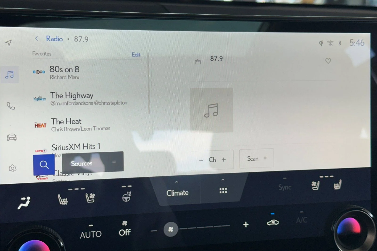 Used 2025 White Pearl Lexus 450h+ Luxury image 15