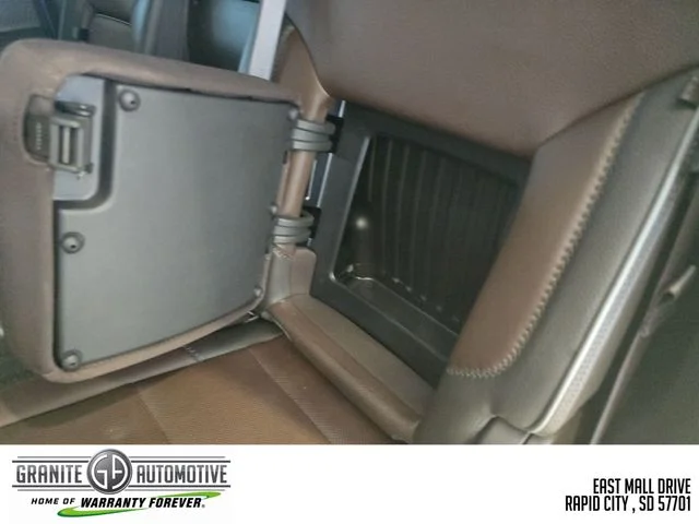 Used 2024 Silver GMC Denali image 36
