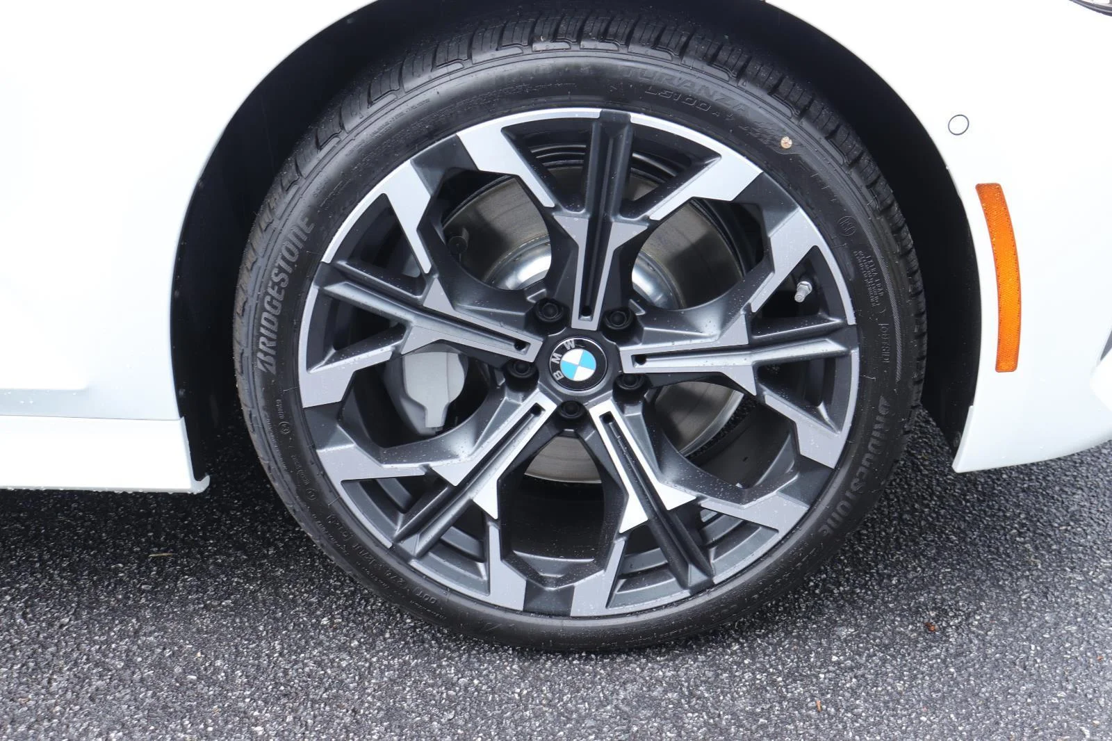 New 2026 Alpine White BMW 330i image 39