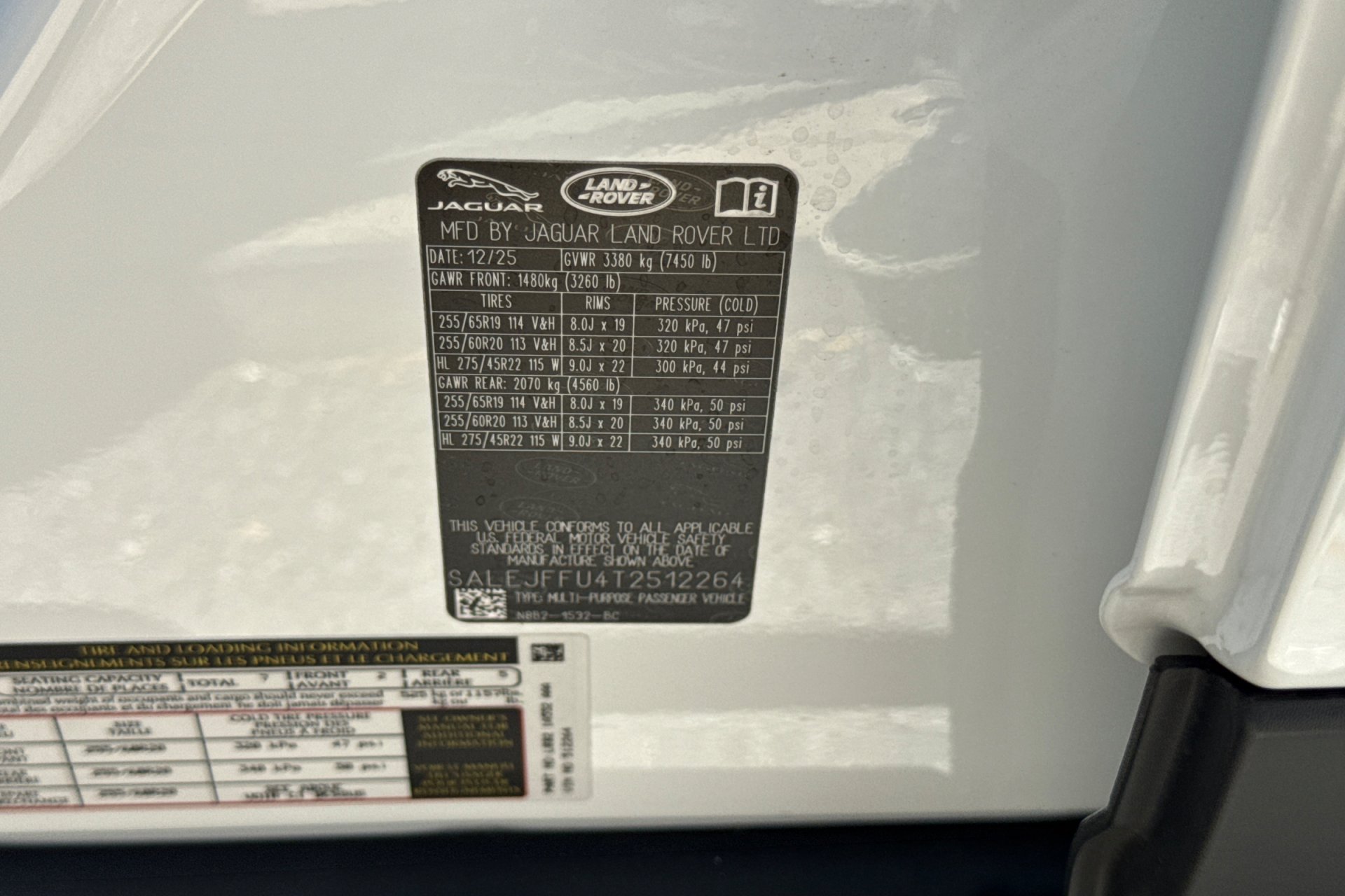 2026 Land Rover Defender S - Photo 30
