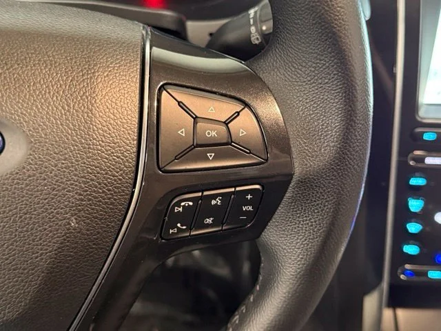 Used 2018 White Ford Limited image 13