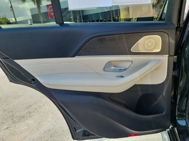 Used 2021 Green Mercedes-Benz GLE 580 image 11