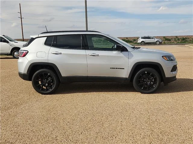 New 2026 PSE Silver Zyni Jeep LATITUDE ALTITUDE 4X4 image 5