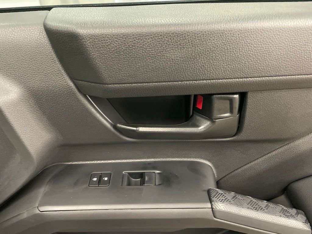 2026 Toyota Tacoma SR5 - Photo 34