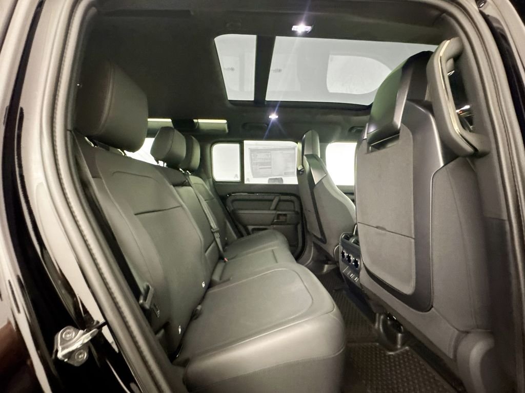New 2026 Black Land Rover OCTA Black image 26