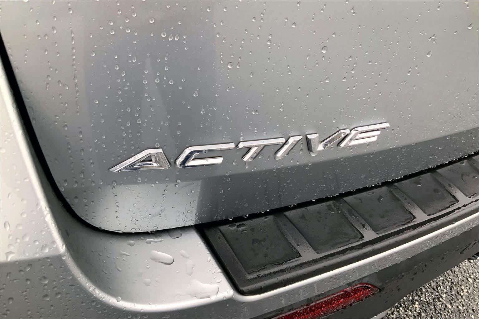 Certified Used 2025 Iconic Silver Metallic Ford Active image 10