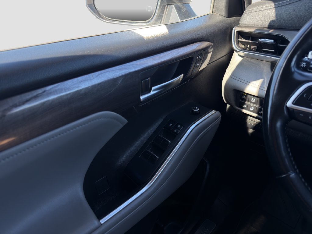 Used 2022 White Toyota Limited image 25