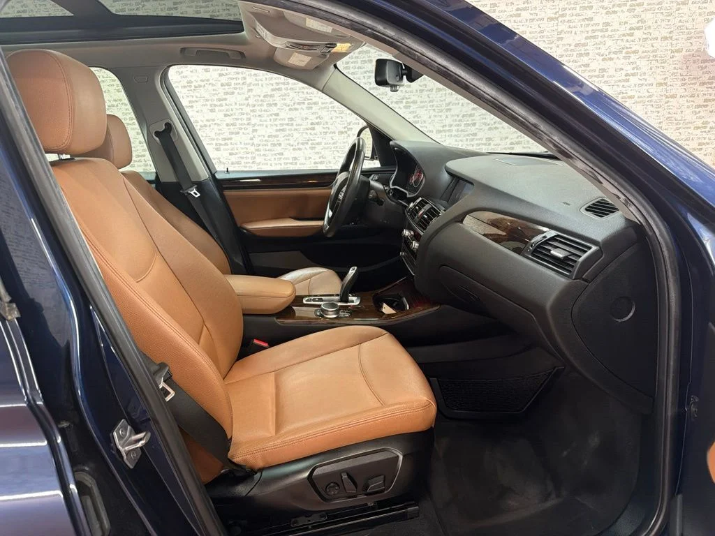 Used 2017 Deep Sea Blue Metallic BMW xDrive28i image 11