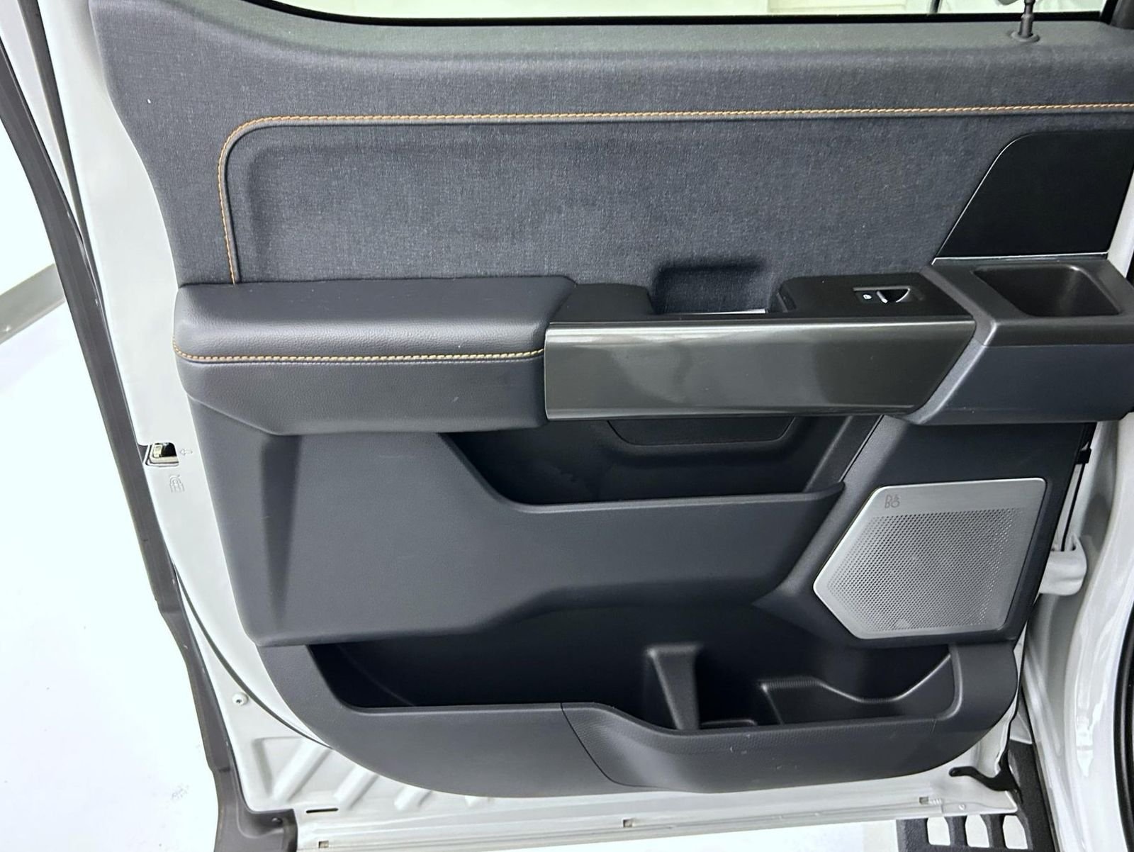 Used 2023 White Ford Tremor image 20