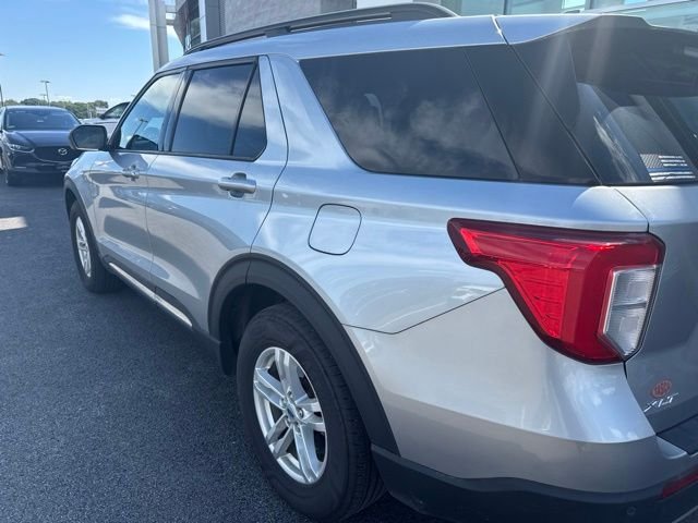 Used 2022 Silver Ford XLT image 4