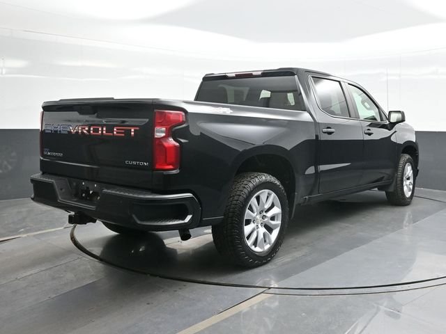 Used 2021 Black Chevrolet Custom image 9