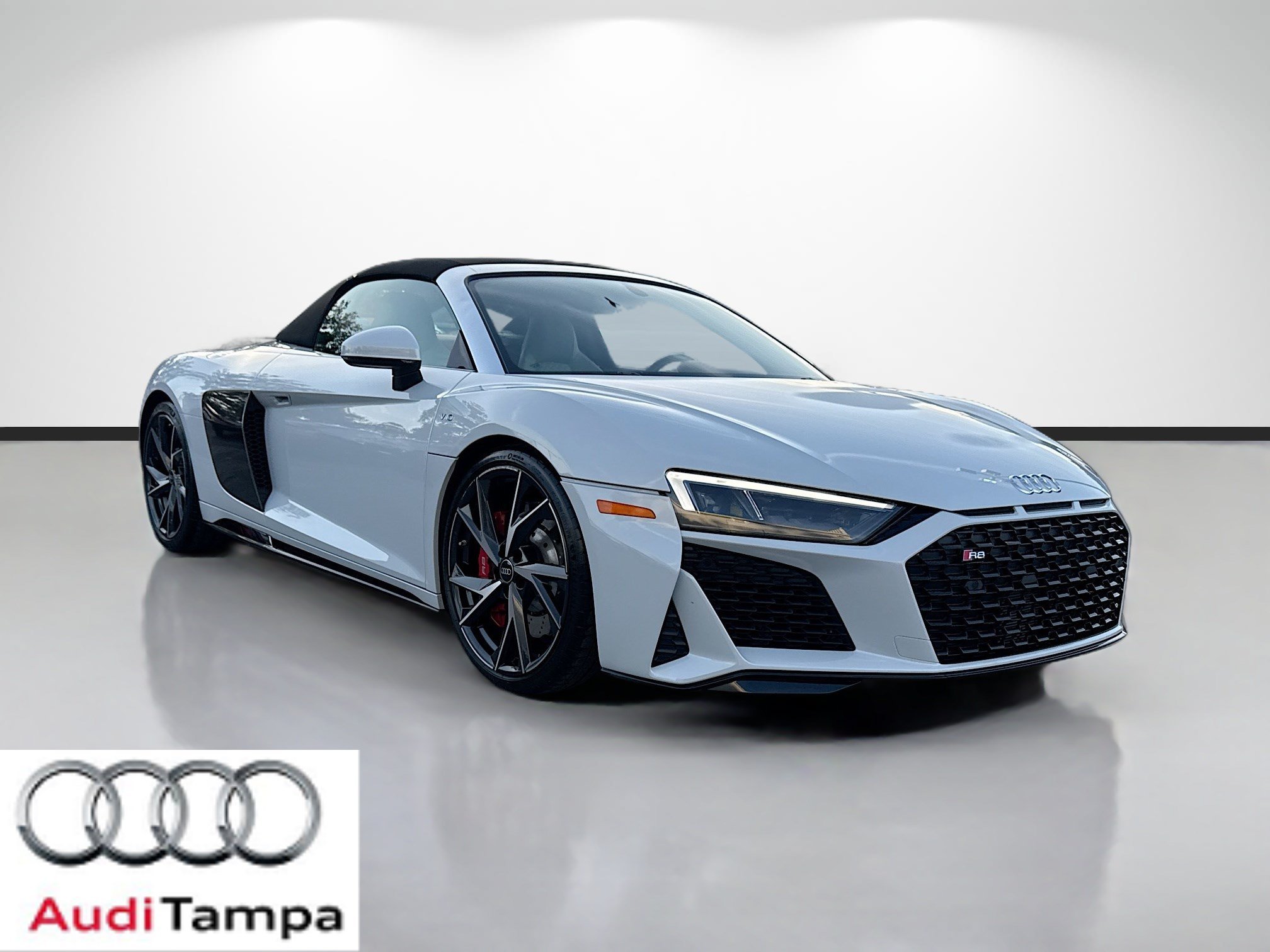 2023 Audi R8 V10 performance Spyder RWD S tronic's photo