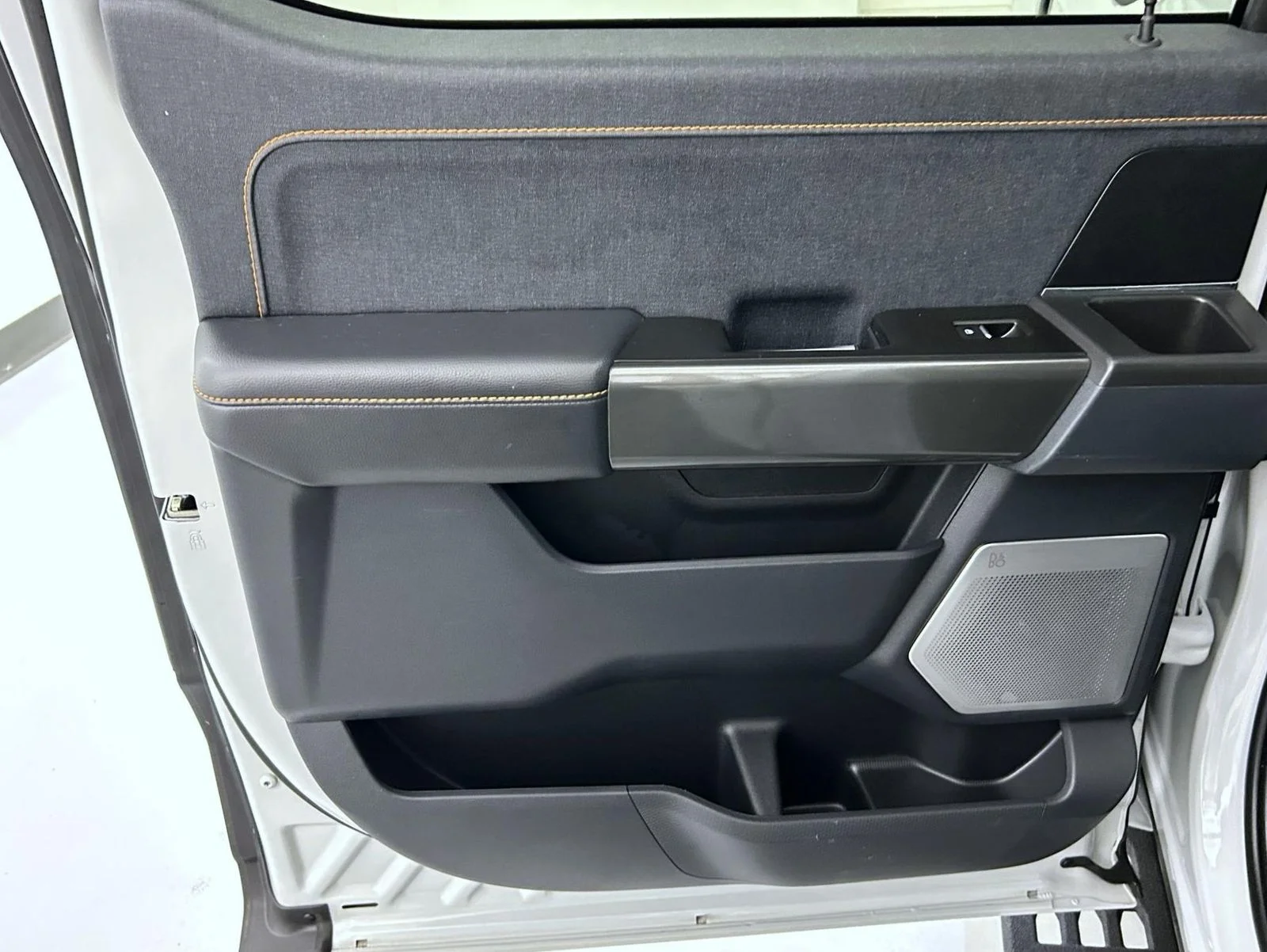 Used 2023 White Ford Tremor image 20