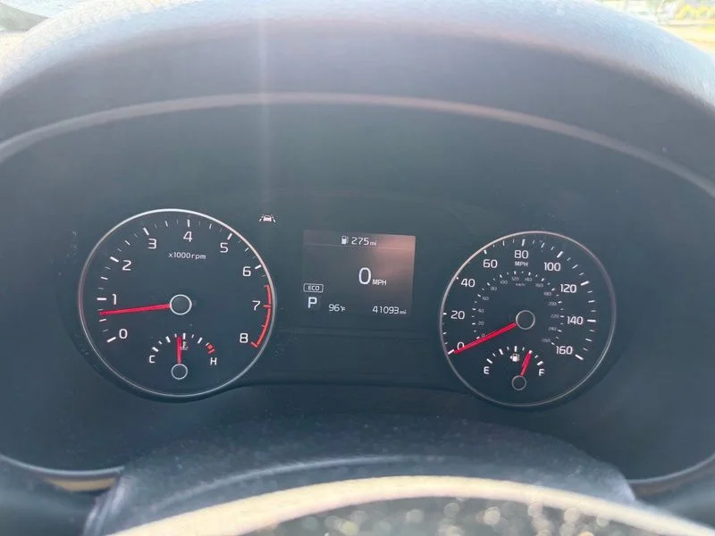 Used 2021 Red Kia LX image 11