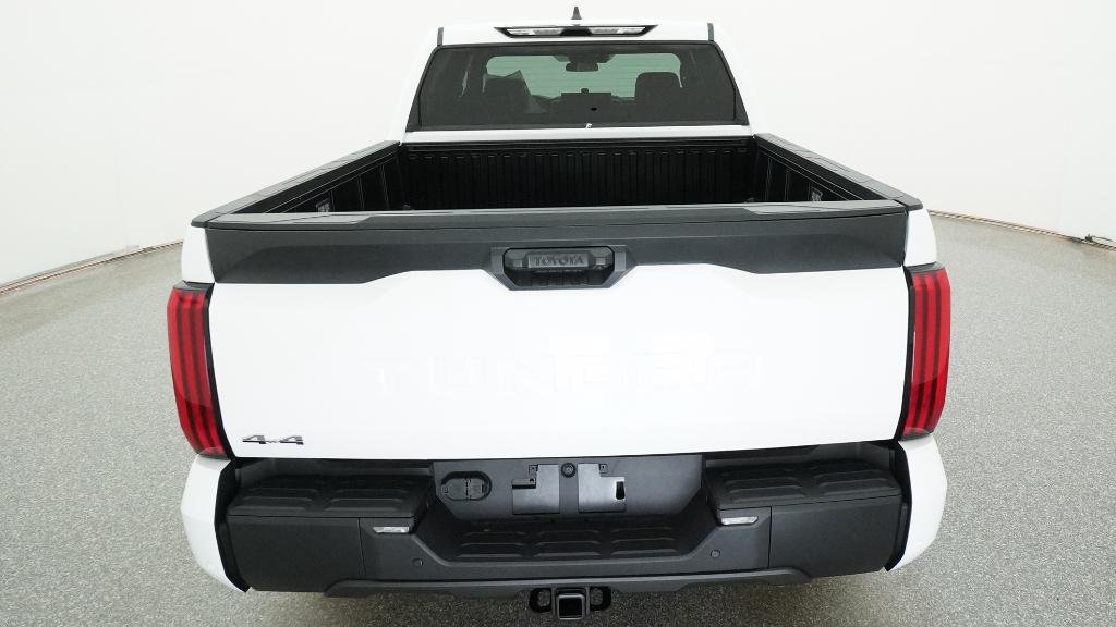 New 2026 Ice Cap Toyota SR5 image 11
