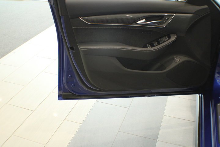 New 2026 Deep Ocean Tintcoat Cadillac V-Series Blackwing image 5