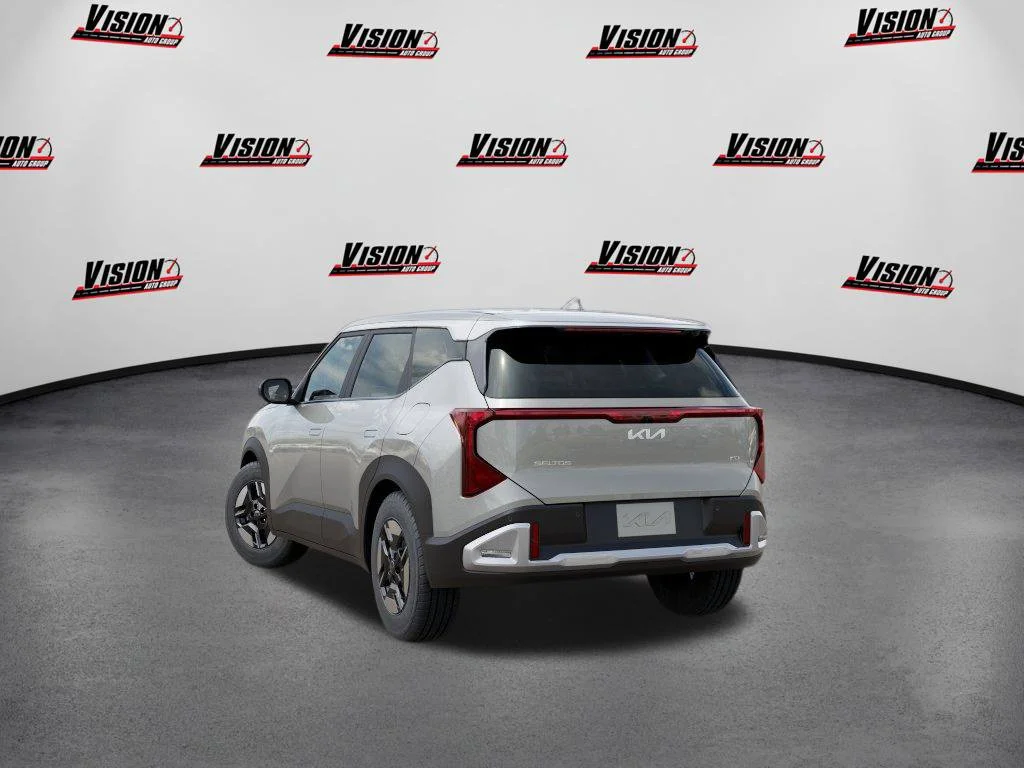 New 2027 White Kia LX image 4