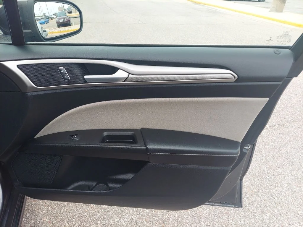 Certified Used 2018 Gray Ford S image 32