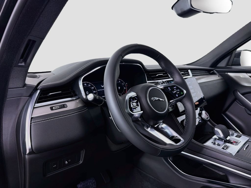 New 2026 Santorini Black Jaguar P250 R-Dynamic S image 9