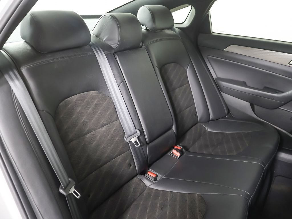 Used 2019 Silver Hyundai Sport image 29