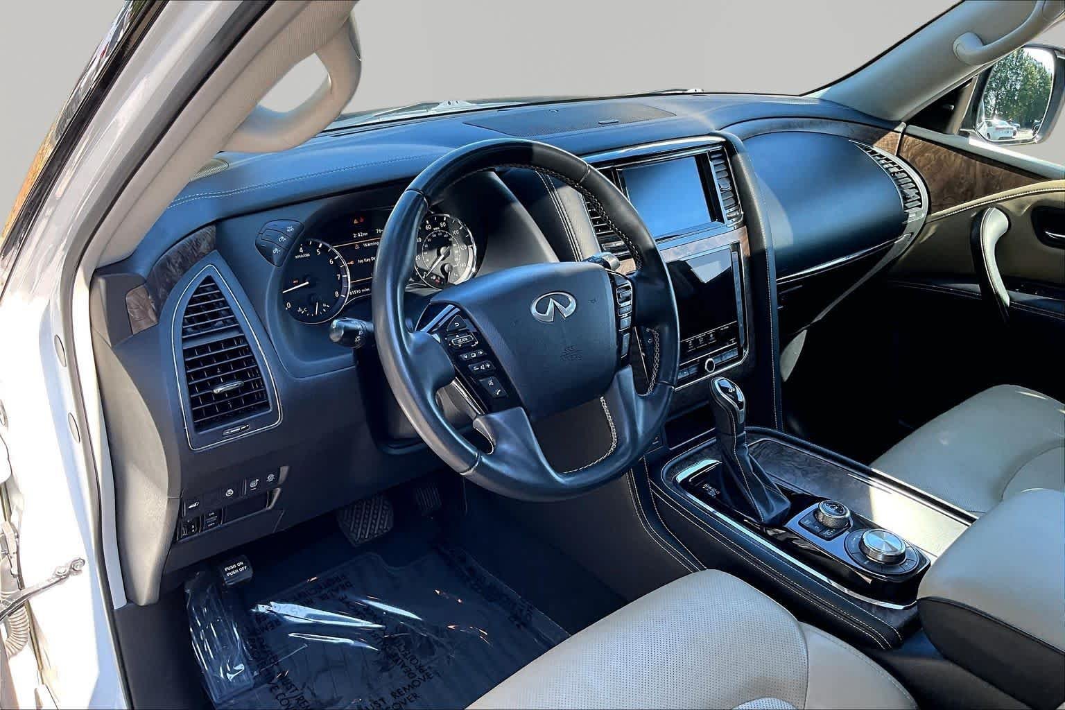Used 2021 Moonstone White INFINITI PREMIUM SELECT image 17