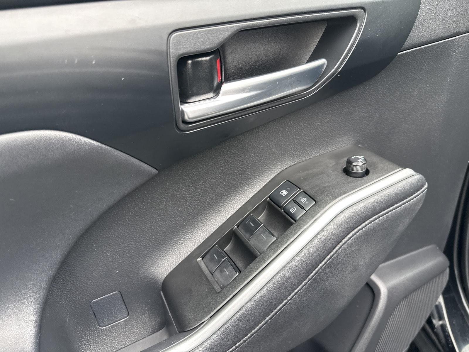 Used 2020 Midnight Black Metallic Toyota XLE image 20