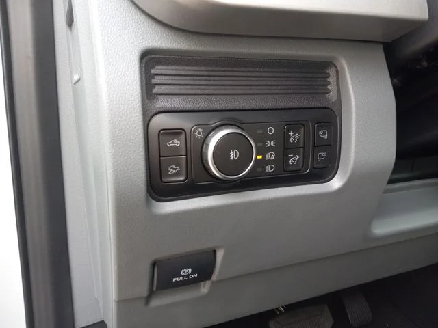 New 2026 Avalanche Ford XLT image 13