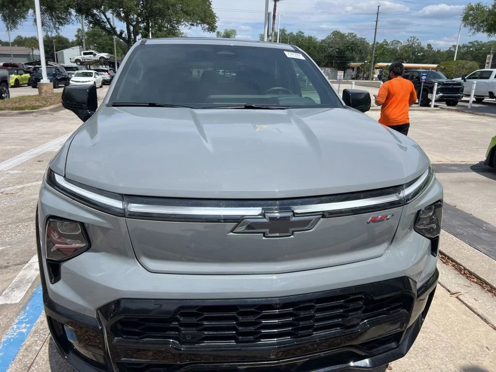 Used 2025 Chevrolet Silverado EV RST with VIN 1GC402EL9SU410663 for sale in Greater Northdale, FL