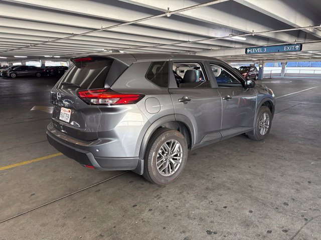 Used 2026 Gray Nissan S image 3