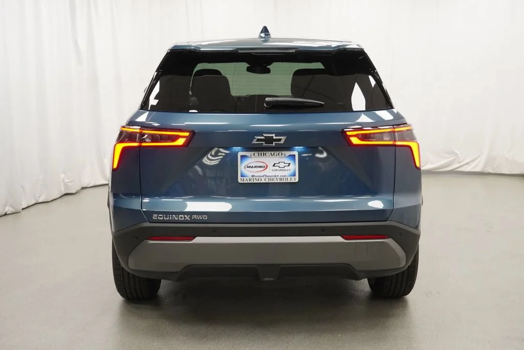 2027 Chevrolet Equinox LT - Photo 35