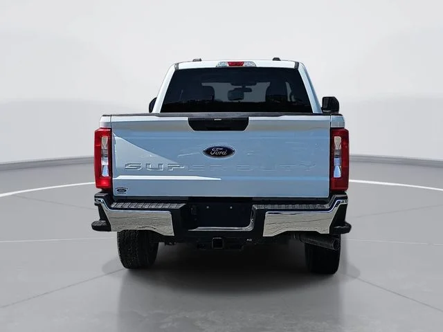 Used 2025 White Ford XLT image 4