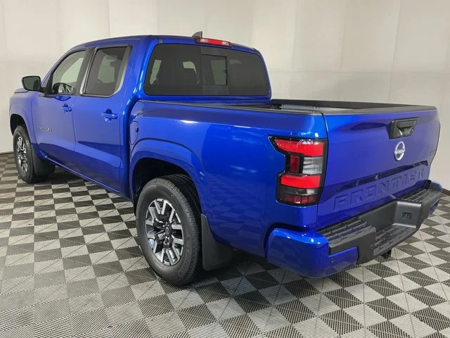 New 2027 Blue Nissan SV image 5