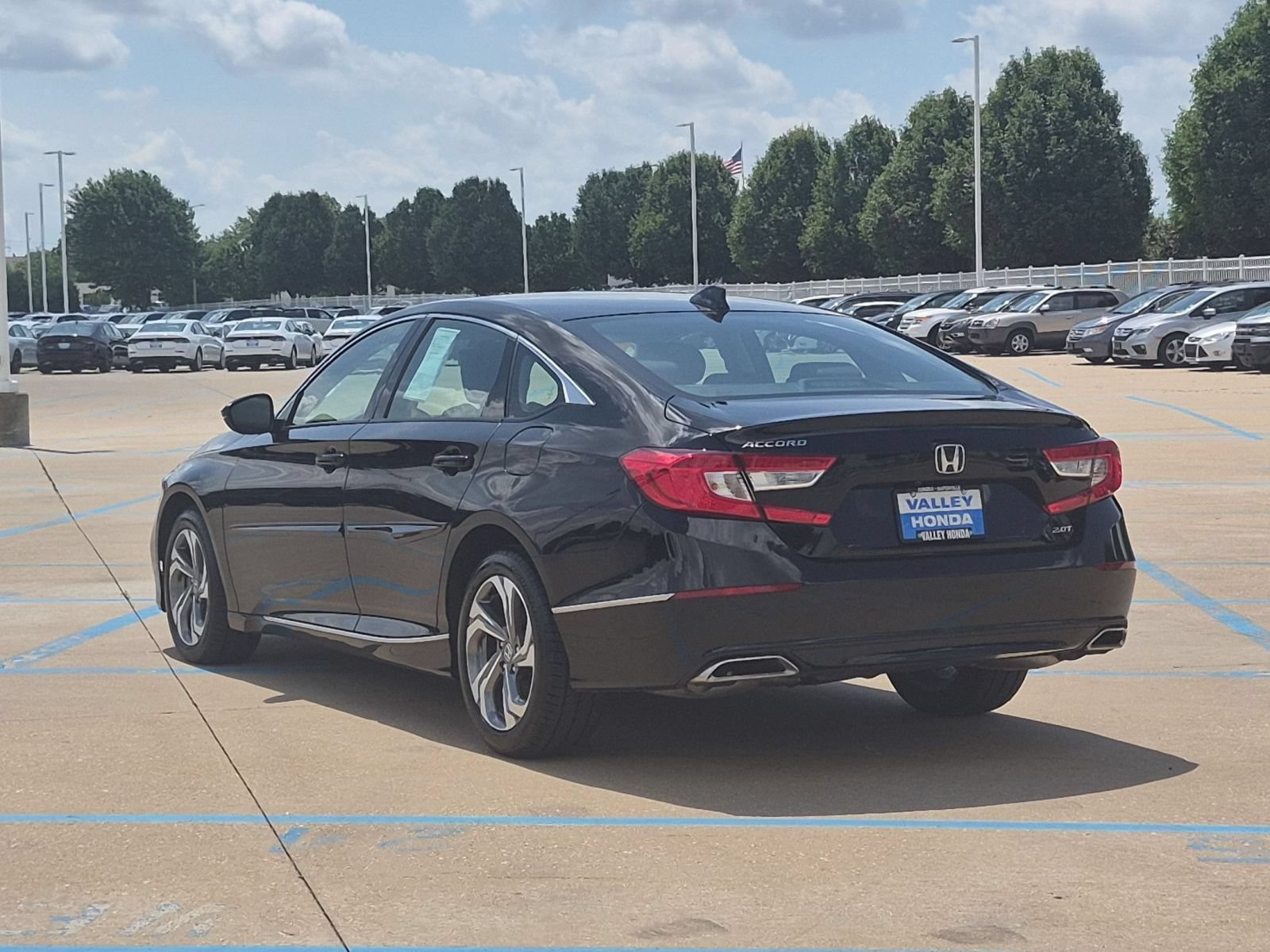 2019 Honda Accord EX-L - Photo 9