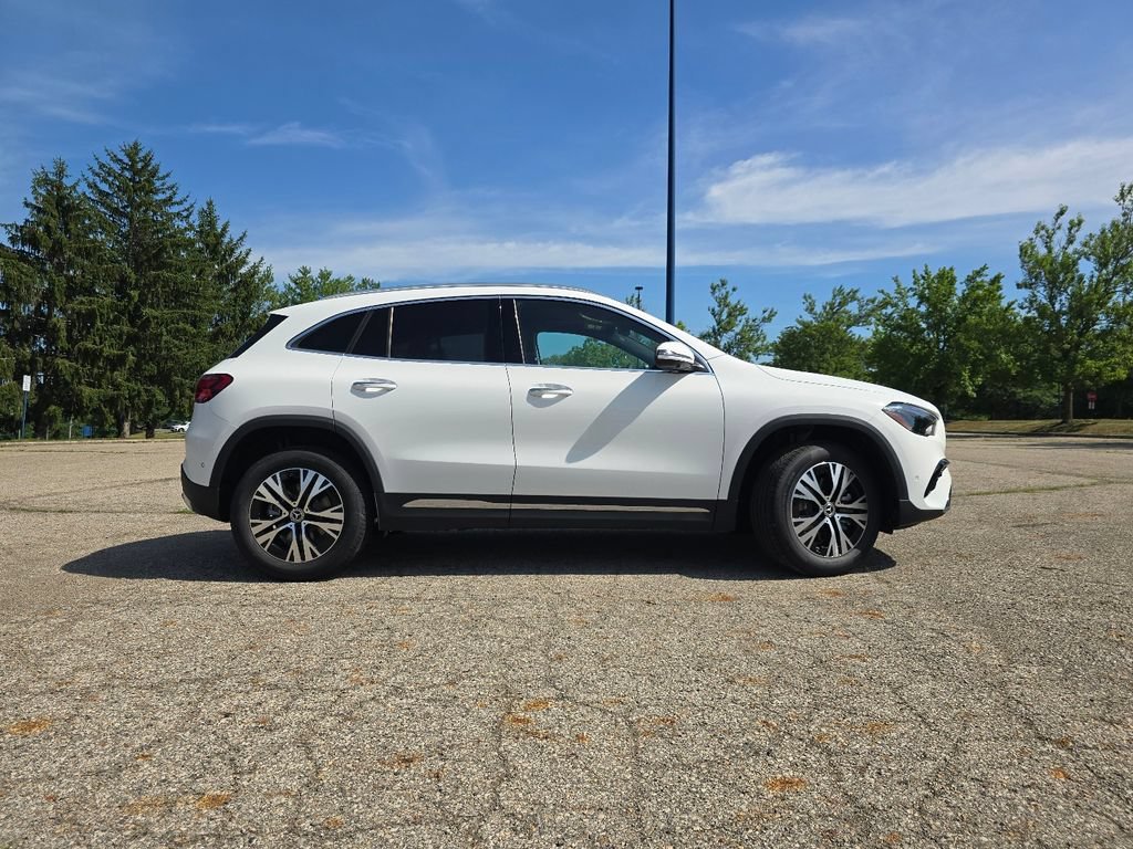 New 2026 Polar White Mercedes-Benz GLA 250 image 51