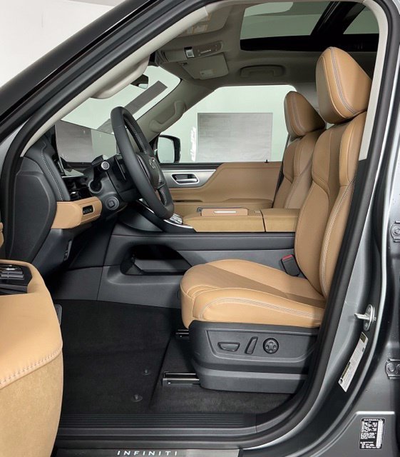 New 2027 Silver INFINITI LUXE image 13