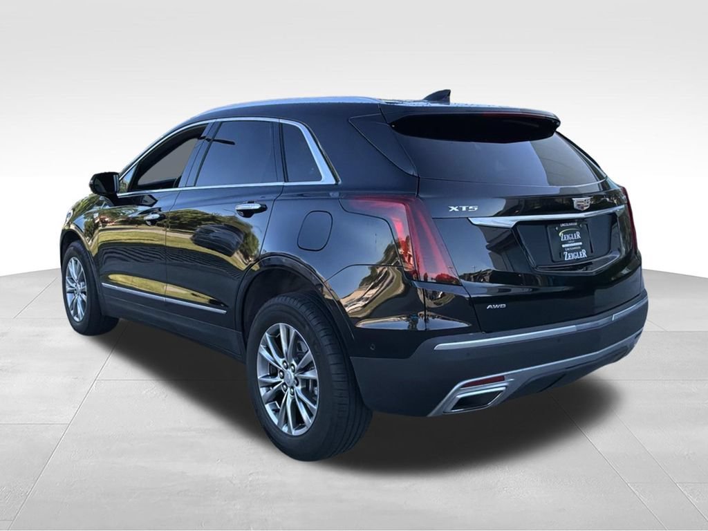 Used 2023 Stellar Black Metallic Cadillac Premium Luxury image 4