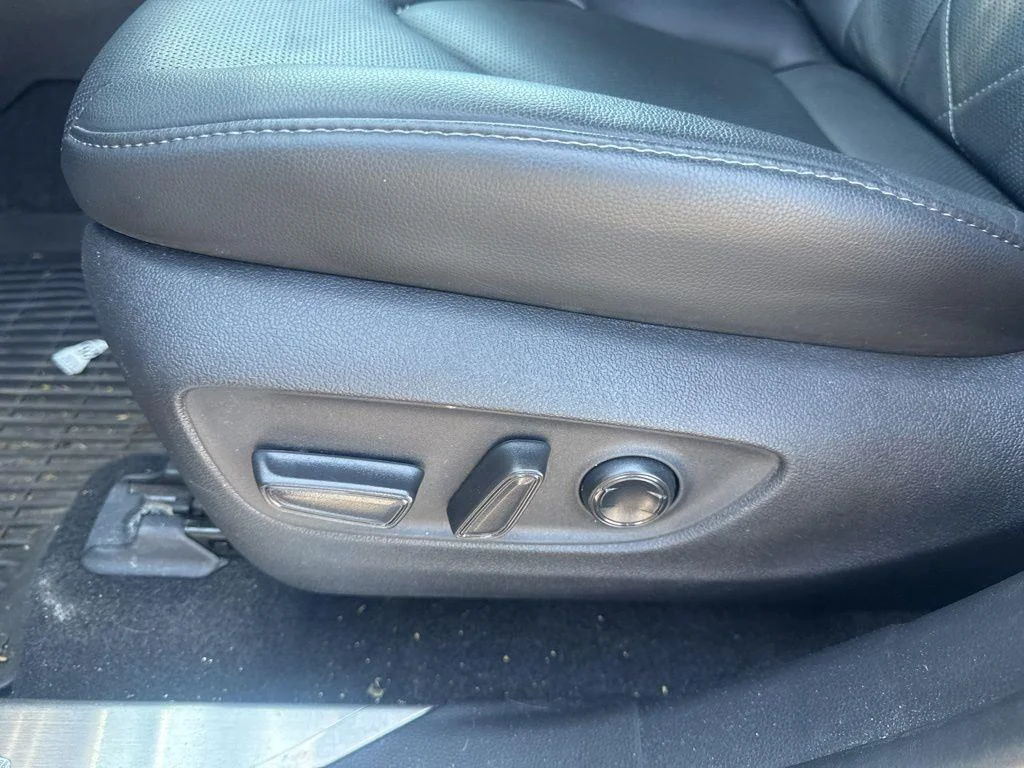 Used 2023 Magnetic Gray Metallic Toyota Platinum image 9